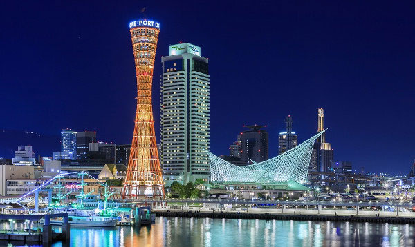神戸タワーとモザイクの夜景