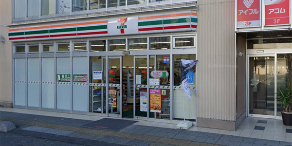 西川口駅西口のセブンイレブ
